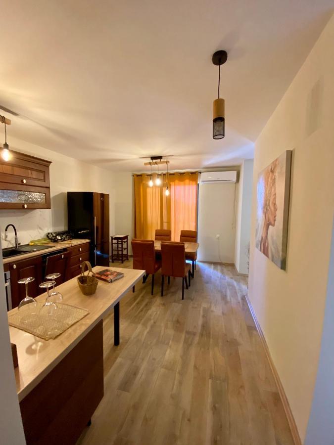 Apartment With Balcony And Free Parking Zara Esterno foto