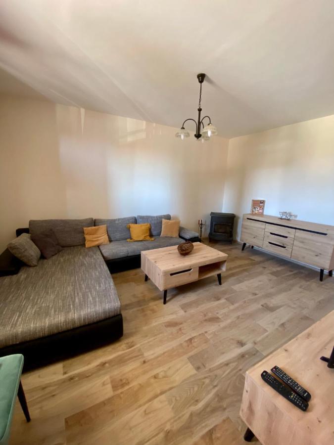 Apartment With Balcony And Free Parking Zara Esterno foto