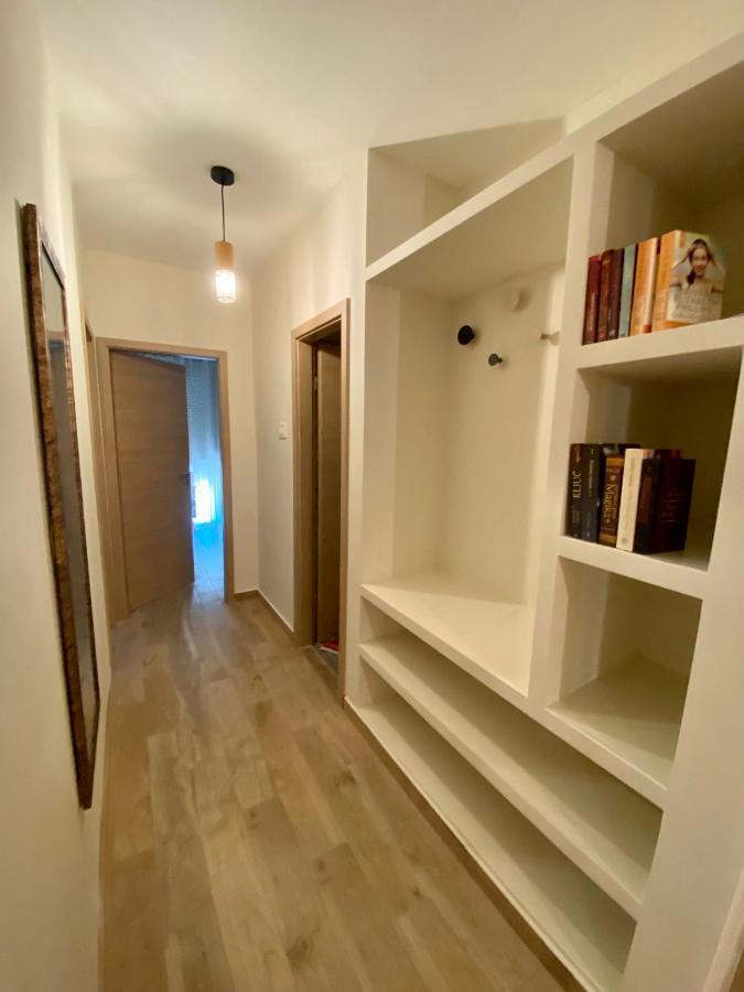 Apartment With Balcony And Free Parking Zara Esterno foto