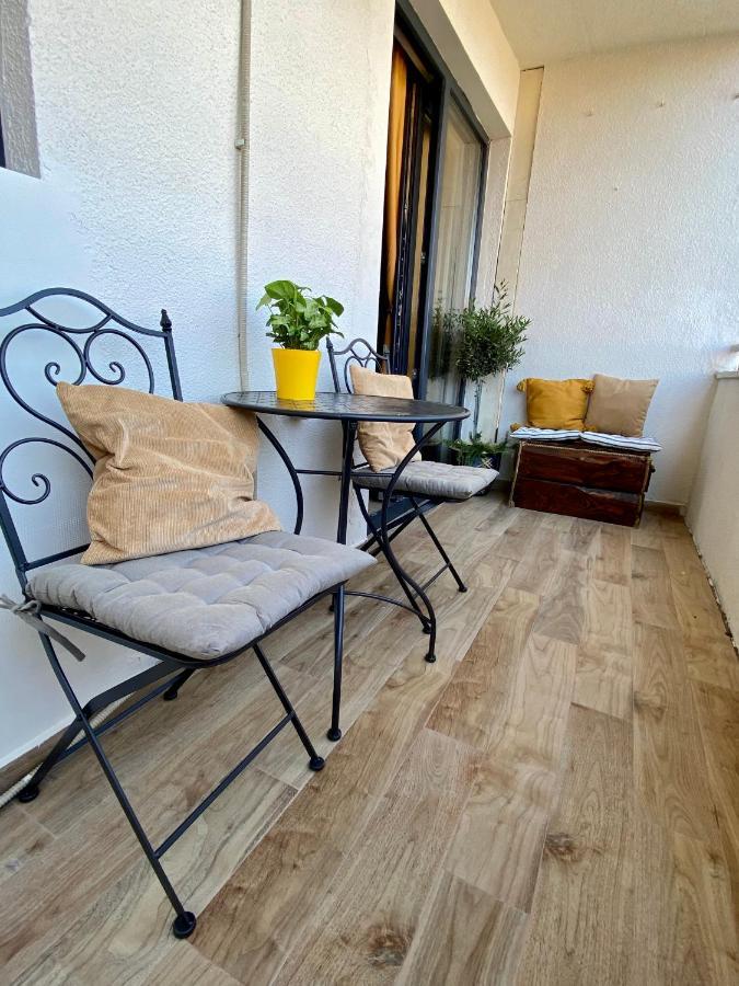 Apartment With Balcony And Free Parking Zara Esterno foto