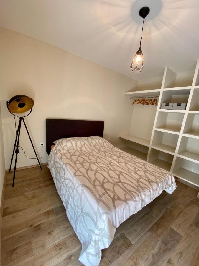 Apartment With Balcony And Free Parking Zara Esterno foto